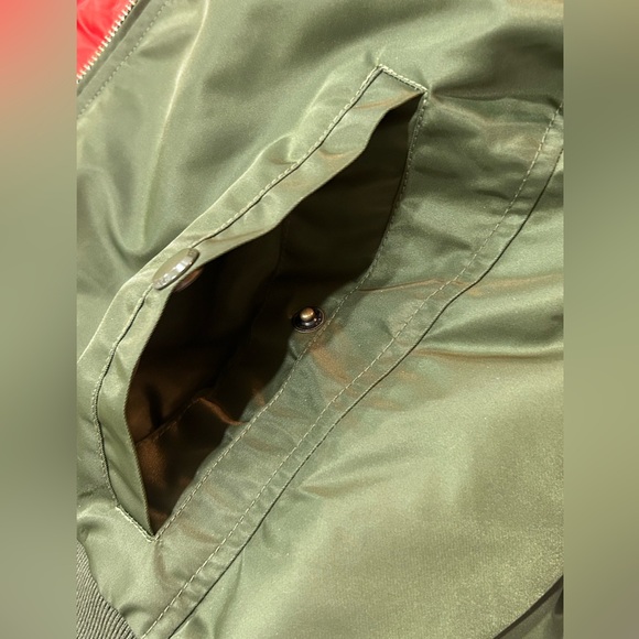 Men's Calvin Klein Olive Classic Nylon Bomber Jacket Size Small - Picture 9 of 11